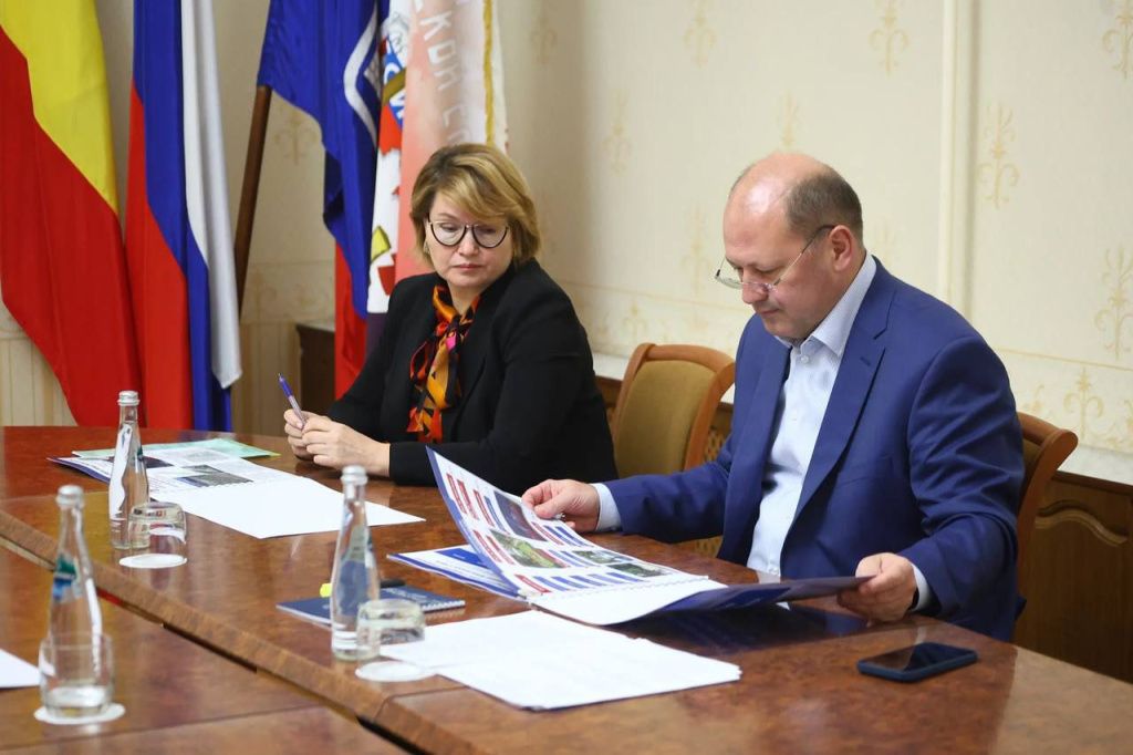 Ростовская администрация обсудила планы по развитию городских парков Ростовская администрация обсудила планы по развитию городских парков