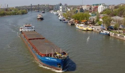 На следовавшем в Ростов-на-Дону судне нашли следы взрывчатки