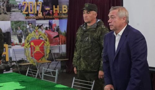 Губернатор Ростовской области встретился с мобилизованными и их родными 