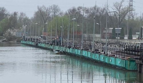 В Ростовской области соорудили понтонный мост 