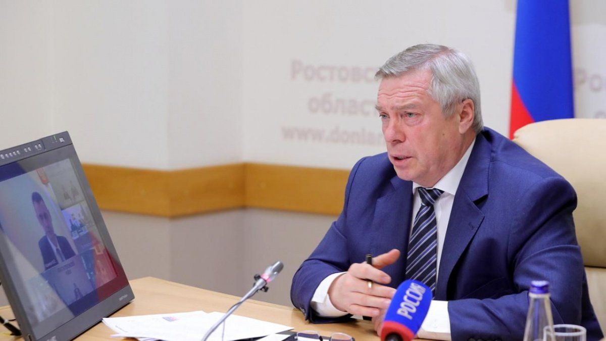 Голубев раскритиковал Кобзева за срыв вакцинации в Ростовской области