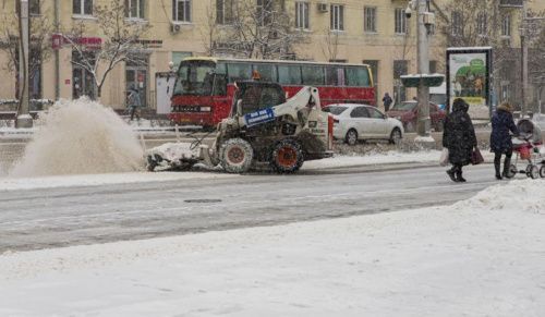 Ростов завалило снегом