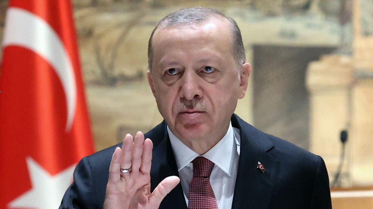 Эрдоган поблагодарил Путина за помощь Турции