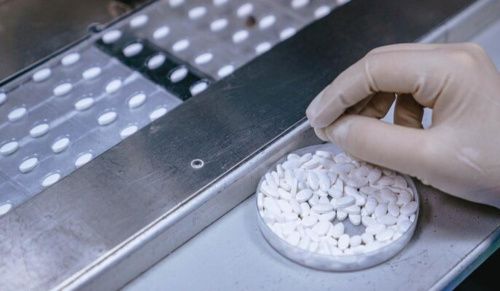 В Ростове обнаружили аптеку, которая незаконно продаёт препараты, содержащие наркотические вещества