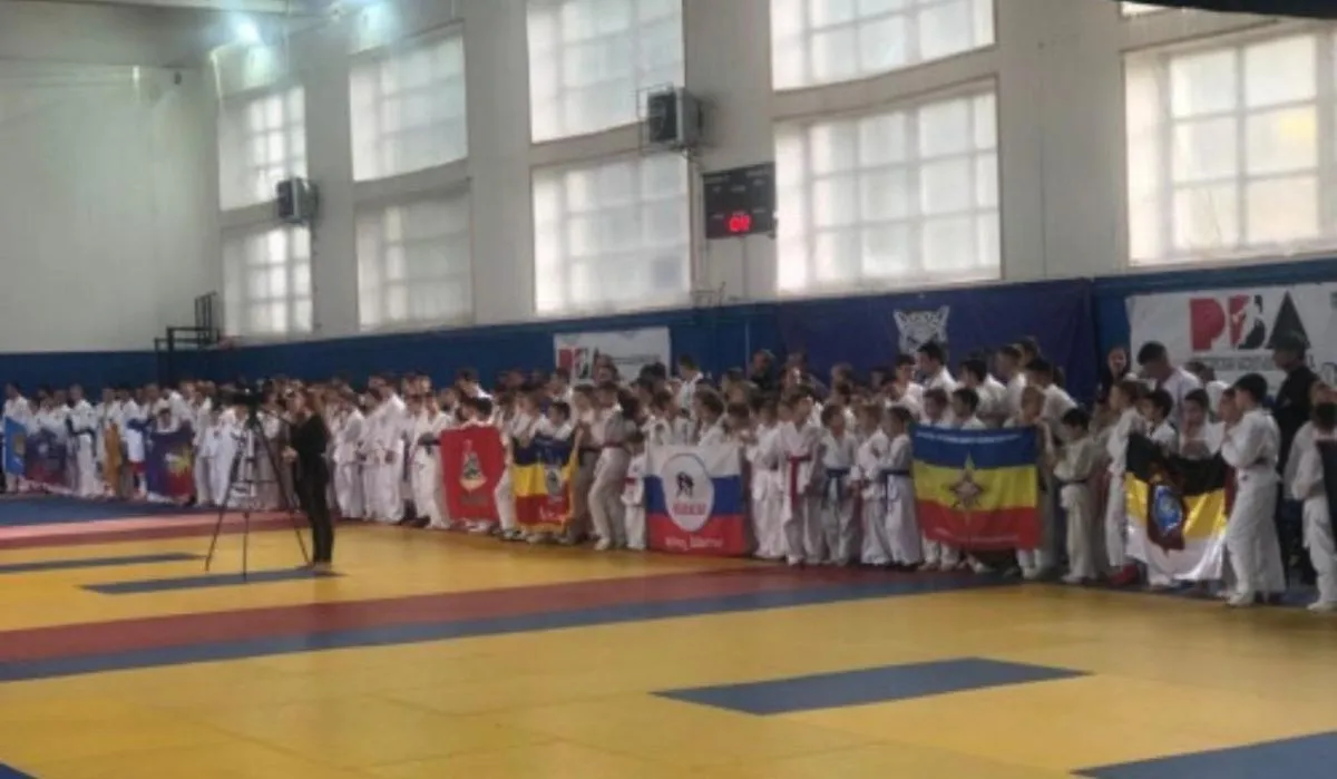 Ростовские спортсмены завоевали 12 медалей чемпионата ЮФО по рукопашному бою